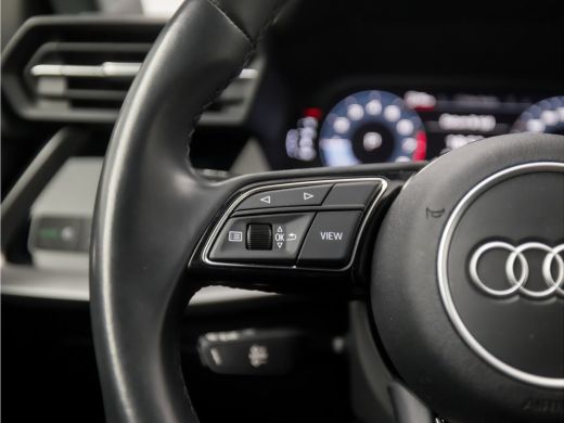 Audi A3 Sportback 30 TFSI Sportline Automaat (APPLE CARPLAY, GROOT NAVI, VIRTUAL COCKPIT, CAMERA, SPORTST... ActivLease financial lease