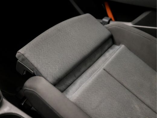 Audi A3 Sportback 30 TFSI Sportline Automaat (APPLE CARPLAY, GROOT NAVI, VIRTUAL COCKPIT, CAMERA, SPORTST... ActivLease financial lease