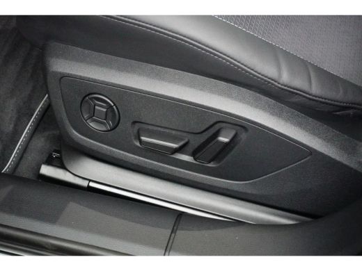 Audi A6 Avant 55 TFSIe 367PK Quattro S edition Competition | PANORAMADAK | TREKHAAK ActivLease financial lease