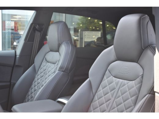 Audi Q8 60 TFSIe 490PK Quattro Pro Line S Competition | PANORAMADAK | TREKHAAK | LEDER ActivLease financial lease