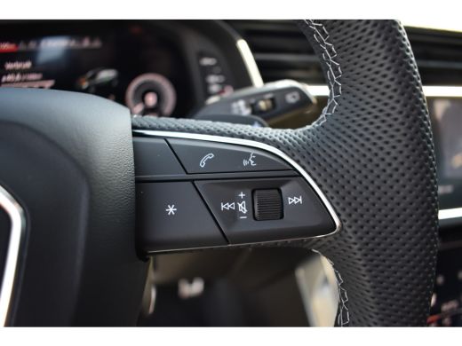 Audi Q8 60 TFSIe 490PK Quattro Pro Line S Competition | PANORAMADAK | TREKHAAK | LEDER ActivLease financial lease