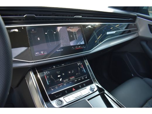 Audi Q8 60 TFSIe 490PK Quattro Pro Line S Competition | PANORAMADAK | TREKHAAK | LEDER ActivLease financial lease