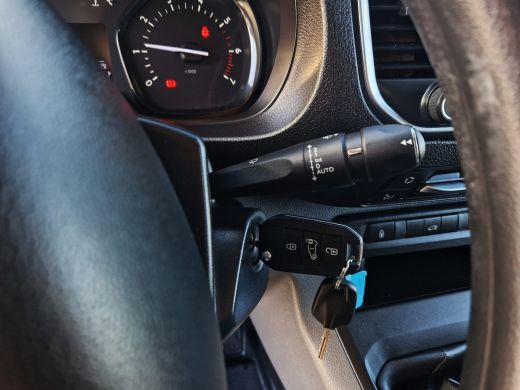 Citroën Jumpy 2.0 BlueHDI 120 M Club L2 H1 - 120 Pk - Euro 6 - Navi - ParkeerCamera - AppleCarplay AndroidAuto ActivLease financial lease