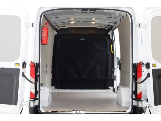 Ford Transit 350 2.0 TDCI 130pk L3H2 Trend Airco/Imperiaal Trekhaak 2800kg 11-2020 ActivLease financial lease