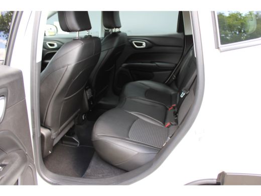 Jeep Compass 1.5T e-Hybrid Altitude / Navigatie / 360 Camera / Stuur -en stoelverwarming / Keyless / Draadloze... ActivLease financial lease