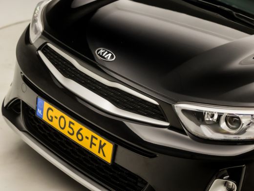 Kia Stonic 1.0 T-GDi DynamicLine (APPLE CARPLAY, NAVIGATIE, CAMERA, PARKEERSENSOREN, SPORTSTOELEN, CRUISE, G... ActivLease financial lease