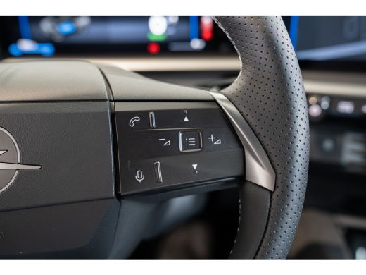 Opel Grandland GS - Electric | Draadloze telefoonlader (Inductie) | Elektronische klimaatregeling met twee zones... ActivLease financial lease
