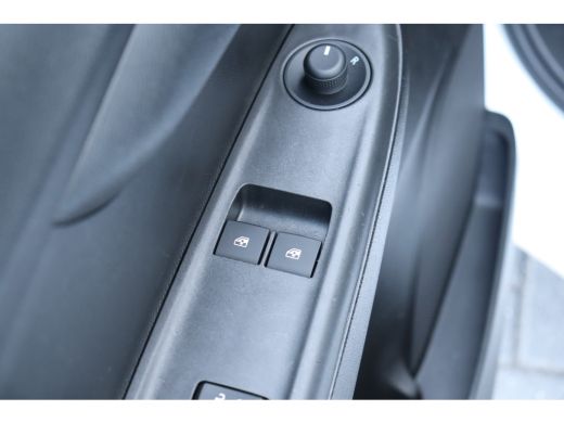 Opel KARL 1.0 75PK 5-DRS 120 JAAR EDITION / AIRCO / LED / PDC / 16" LMV / BLUETOOTH / CRUISECONTROL / 1E EI... ActivLease financial lease