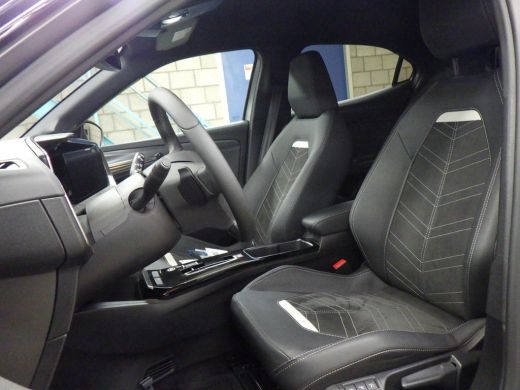 Opel Mokka 1.2 Turbo Hybrid GS 136pk Automaat | Massage | Alcantara | Navigatie | Achteruitrijcamera | Clima... ActivLease financial lease