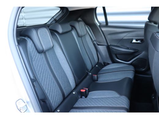 Peugeot 208 1.2 PURETECH 100PK ALLURE PACK / NAVI / CLIMA / FULL-LED / LEDER / PDC / 16" LMV / CAMERA / ADAPT... ActivLease financial lease