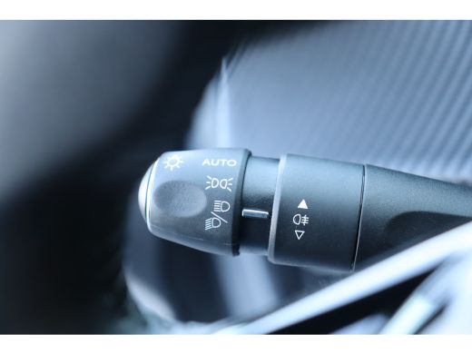 Peugeot 208 1.2 PURETECH 100PK ALLURE PACK / NAVI / CLIMA / FULL-LED / LEDER / PDC / 16" LMV / CAMERA / ADAPT... ActivLease financial lease