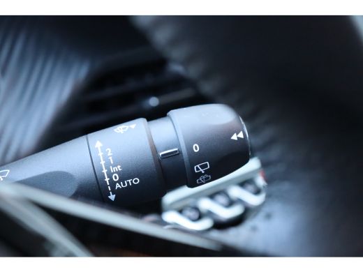 Peugeot 208 1.2 PURETECH 100PK ALLURE PACK / NAVI / CLIMA / FULL-LED / LEDER / PDC / 16" LMV / CAMERA / ADAPT... ActivLease financial lease