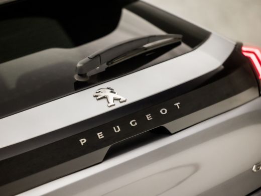 Peugeot 208 1.2 PureTech GT Automaat (VIRTUAL COCKPIT, APPLE CARPLAY, GROOT NAVI, LEDER, SFEERVERLICHTING, SP... ActivLease financial lease