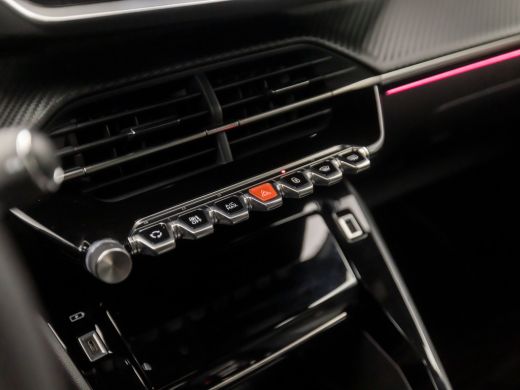 Peugeot 208 1.2 PureTech GT Automaat (VIRTUAL COCKPIT, APPLE CARPLAY, GROOT NAVI, LEDER, SFEERVERLICHTING, SP... ActivLease financial lease