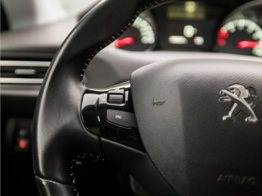 Peugeot 308 SW 1.2 PureTech Sport (APPLE CARPLAY, GROOT NAVI, CRUISE, SPORTSTOELEN, BLUETOOTH, ARMSTEUN, NIEU... ActivLease financial lease
