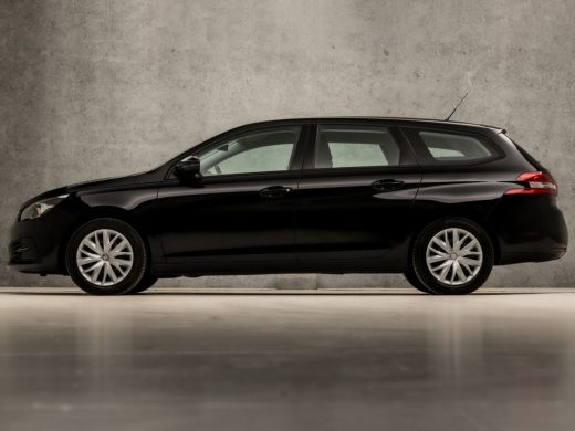 Peugeot 308 SW 1.2 PureTech Sport (APPLE CARPLAY, GROOT NAVI, CRUISE, SPORTSTOELEN, BLUETOOTH, ARMSTEUN, NIEU... ActivLease financial lease