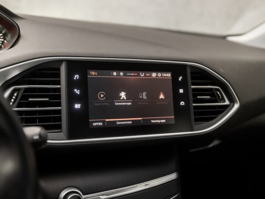 Peugeot 308 SW 1.2 PureTech Sport (APPLE CARPLAY, GROOT NAVI, CRUISE, SPORTSTOELEN, BLUETOOTH, ARMSTEUN, NIEU... ActivLease financial lease