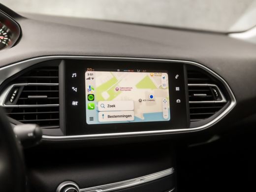 Peugeot 308 SW 1.2 PureTech Sport (APPLE CARPLAY, GROOT NAVI, CRUISE, SPORTSTOELEN, BLUETOOTH, ARMSTEUN, NIEU... ActivLease financial lease