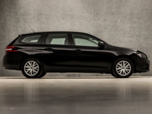Peugeot 308 SW 1.2 PureTech Sport (APPLE CARPLAY, GROOT NAVI, CRUISE, SPORTSTOELEN, BLUETOOTH, ARMSTEUN, NIEU... ActivLease financial lease