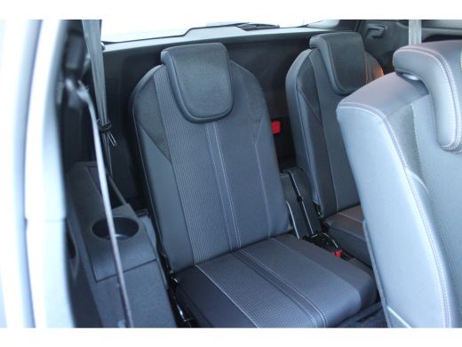 Peugeot 5008 1.2 PURETECH 130PK GT PACK AUTOMAAT / NAVI / CLIMA / PDC / 19" LMV / CAMERA / KEYLESS / FULL-LED ... ActivLease financial lease