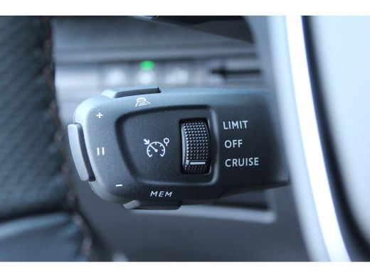 Peugeot 5008 1.2 PURETECH 130PK GT PACK AUTOMAAT / NAVI / CLIMA / PDC / 19" LMV / CAMERA / KEYLESS / FULL-LED ... ActivLease financial lease