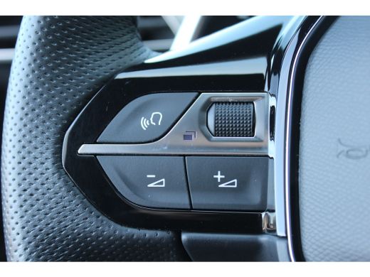 Peugeot 5008 1.2 PURETECH 130PK GT PACK AUTOMAAT / NAVI / CLIMA / PDC / 19" LMV / CAMERA / KEYLESS / FULL-LED ... ActivLease financial lease