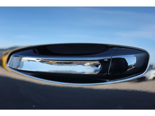 Peugeot E-3008 73KWH GT AVANTAGE 214PK / NAVI / LEDER / CLIMA / FULL-LED / 20" LMV / KEYLESS / WARMTEPOMP / FOCA... ActivLease financial lease
