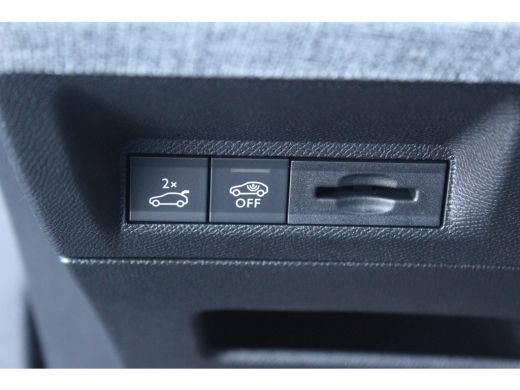 Peugeot E-3008 73KWH GT AVANTAGE 214PK / NAVI / LEDER / CLIMA / FULL-LED / 20" LMV / KEYLESS / WARMTEPOMP / FOCA... ActivLease financial lease