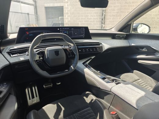 Peugeot e-3008 GT Avantage 73 kWh | Achteruitrijcamera | Apple Carplay/Android Auto|telefoonintegratie premium |... ActivLease financial lease