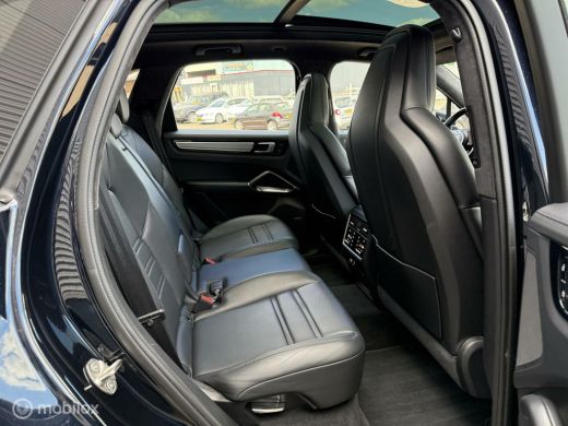 Porsche Cayenne 4.0 Turbo S E-Hybrid KERAMISCHE REMMEN ActivLease financial lease