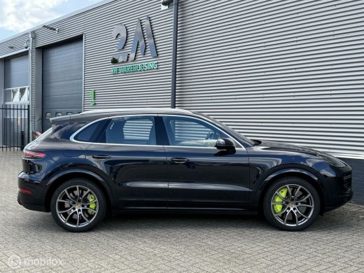 Porsche Cayenne 4.0 Turbo S E-Hybrid KERAMISCHE REMMEN ActivLease financial lease
