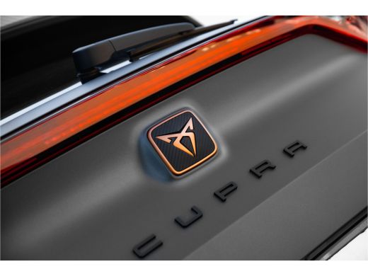 CUPRA Formentor 1.4 e-Hybrid 204 pk Adrenaline | Leder | Panoramadak | Camera | Carplay ActivLease financial lease