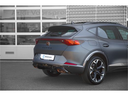 CUPRA Formentor 1.4 e-Hybrid 204 pk Adrenaline | Leder | Panoramadak | Camera | Carplay ActivLease financial lease