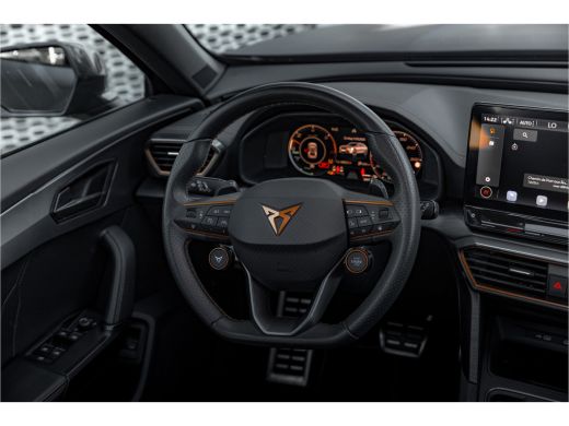 CUPRA Formentor 1.4 e-Hybrid 204 pk Adrenaline | Leder | Panoramadak | Camera | Carplay ActivLease financial lease