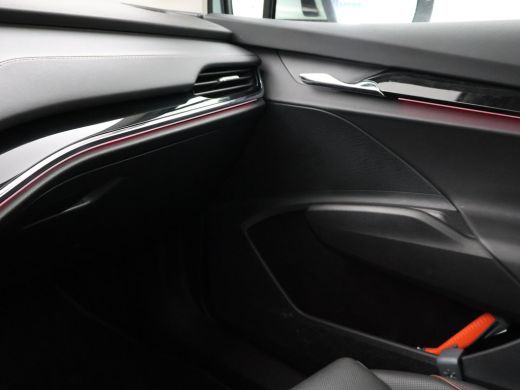Skoda Enyaq iV 80 + LEDER | PANORAMA | 360 CAMERA | APPLE CARPLAY | STOELVERWARMING | ADAPTIVE CRUISE ActivLease financial lease