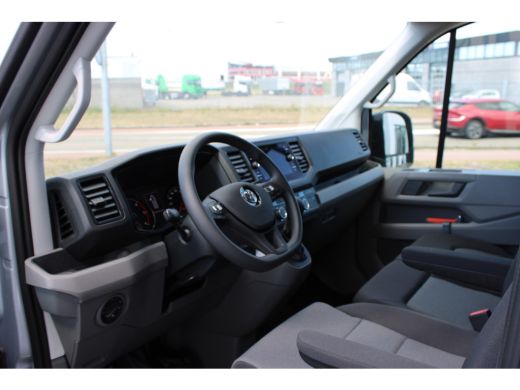Volkswagen Crafter | Exclusive | L3 | 2.0 TDI 141 PK | Automaat | Glasrasteel van den Born | Trekhaak | Betonplex La... ActivLease financial lease
