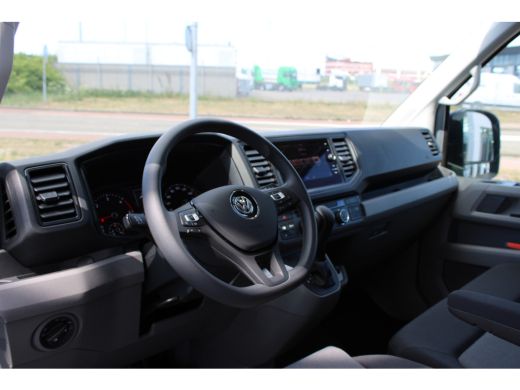 Volkswagen Crafter | Exclusive | L3 | 2.0 TDI 141 PK | Automaat | Glasrasteel van den Born | Trekhaak | Betonplex La... ActivLease financial lease