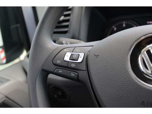 Volkswagen Crafter | Exclusive | L3 | 2.0 TDI 141 PK | Automaat | Glasrasteel van den Born | Trekhaak | Betonplex La... ActivLease financial lease