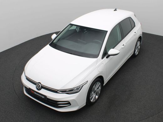 Volkswagen Golf 1.5 eHybrid Life Edition Adaptieve Cruise Controle, Navi via Apple Carplay/Android Auto, Achterui... ActivLease financial lease