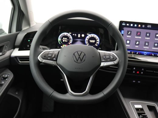 Volkswagen Golf 1.5 eHybrid Life Edition Adaptieve Cruise Controle, Navi via Apple Carplay/Android Auto, Achterui... ActivLease financial lease