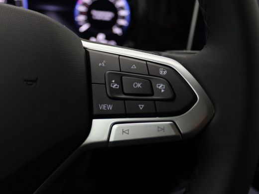 Volkswagen Golf 1.5 eHybrid Life Edition Adaptieve Cruise Controle, Navi via Apple Carplay/Android Auto, Achterui... ActivLease financial lease