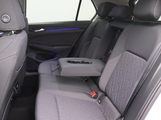Volkswagen Golf 1.5 eHybrid Life Edition Adaptieve Cruise Controle, Navi via Apple Carplay/Android Auto, Achterui... ActivLease financial lease