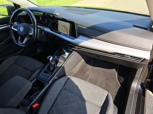 Volkswagen Golf 1.5 TSI - 130 Pk - Euro 6 - ACC - Navi - AppleCarplay AndroidAuto ActivLease financial lease