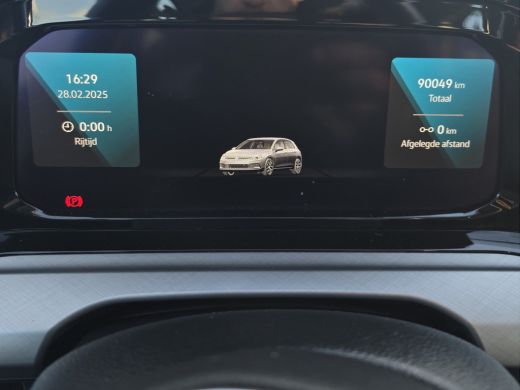 Volkswagen Golf 1.5 TSI - 130 Pk - Euro 6 - ACC - Navi - AppleCarplay AndroidAuto ActivLease financial lease