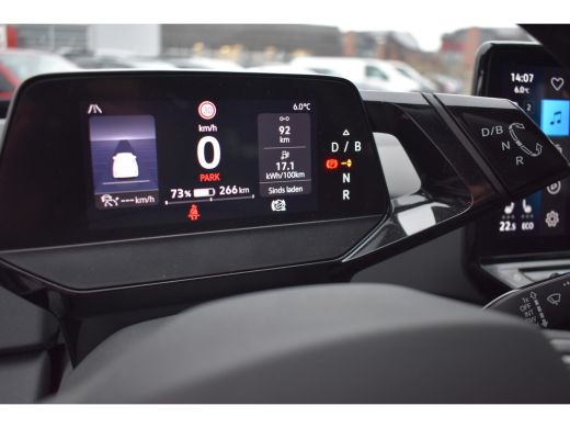 Volkswagen ID.3 58 kWh 204PK | NAVIGATIE | 18 INCH | STUUR + STOELVERW. | NIEUWSTAAT! ActivLease financial lease