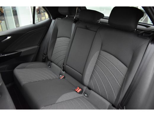 Volkswagen ID.3 58 kWh 204PK | NAVIGATIE | 18 INCH | STUUR + STOELVERW. | NIEUWSTAAT! ActivLease financial lease