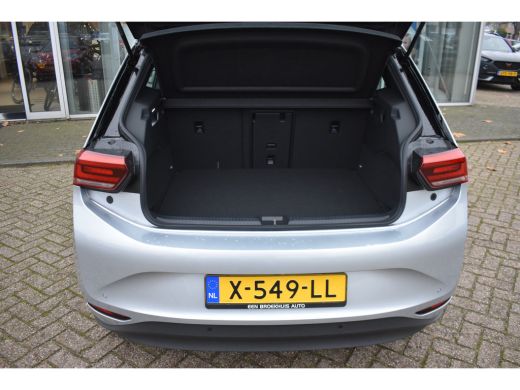 Volkswagen ID.3 58 kWh 204PK | NAVIGATIE | 18 INCH | STUUR + STOELVERW. | NIEUWSTAAT! ActivLease financial lease