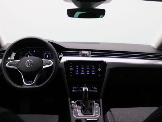 Volkswagen Passat Variant 1.4 TSI PHEV GTE Business 218PK DSG Matrix led, trekhaak, adaptive cruise, side assist, s... ActivLease financial lease