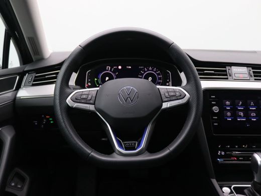 Volkswagen Passat Variant 1.4 TSI PHEV GTE Business 218PK DSG Matrix led, trekhaak, adaptive cruise, side assist, s... ActivLease financial lease