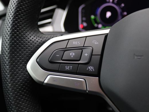 Volkswagen Passat Variant 1.4 TSI PHEV GTE Business 218PK DSG Matrix led, trekhaak, adaptive cruise, side assist, s... ActivLease financial lease